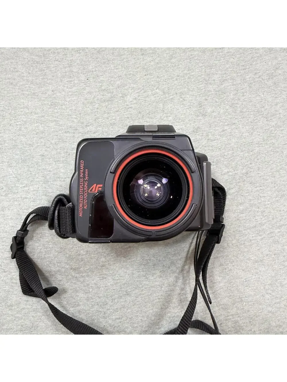 Chinon Genesis 35mm Camera Zoom Macro Point Shoot Black w Case Vintage